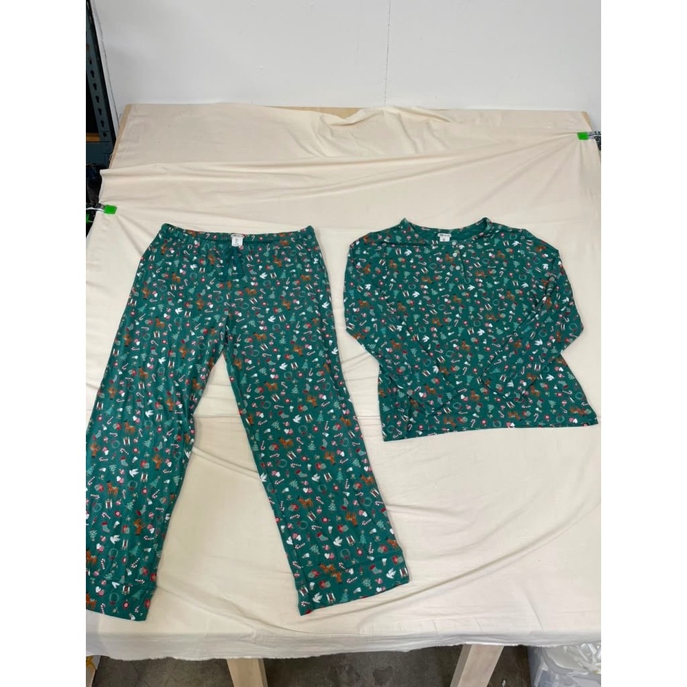Amazon Essentials x Sofia Grainge Womens Christmas Pajama Set Green Reindeer L